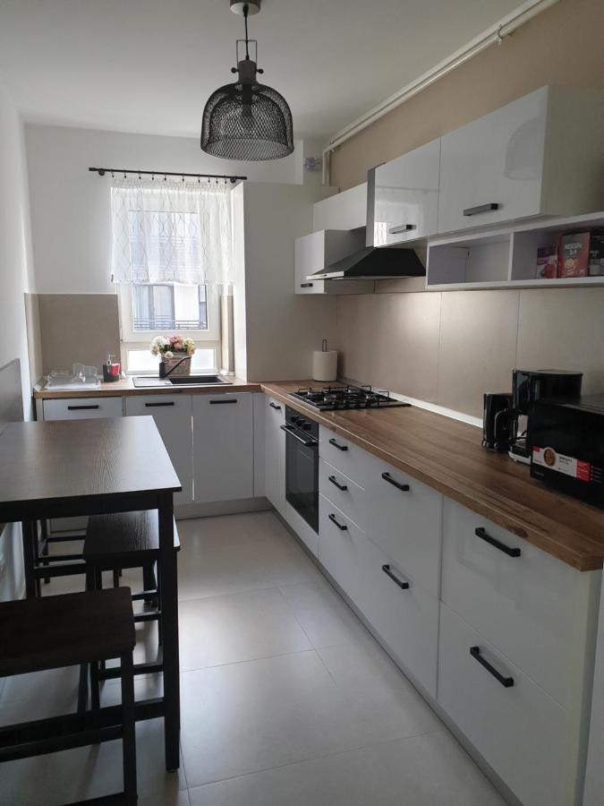 Qualis Apartament2 Braşov Exterior foto