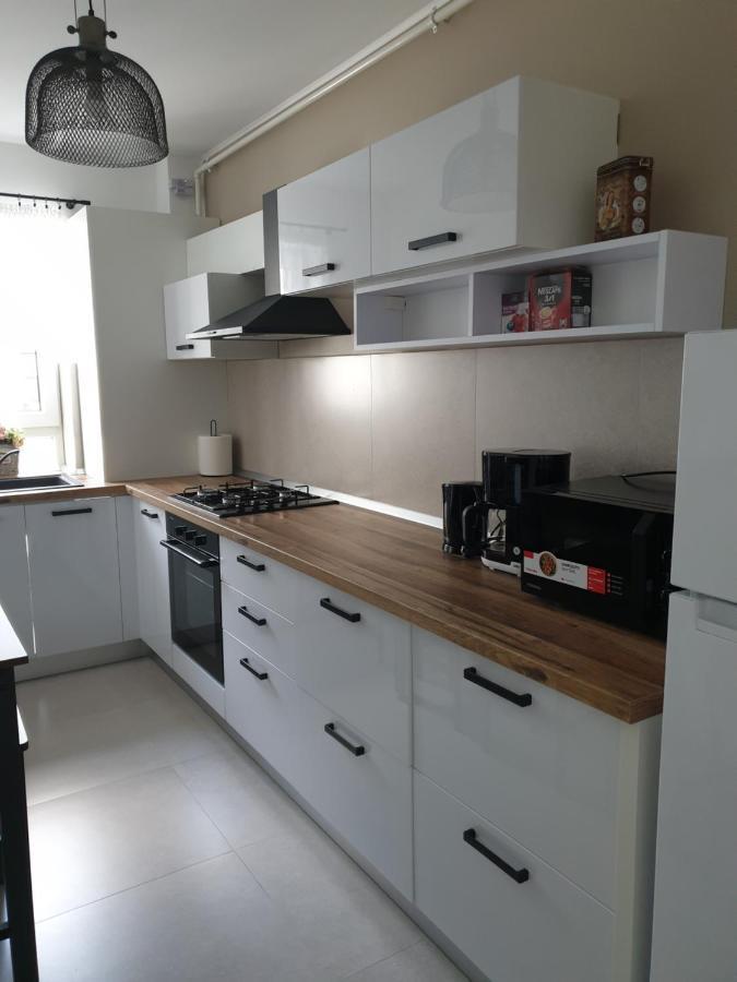 Qualis Apartament2 Braşov Exterior foto